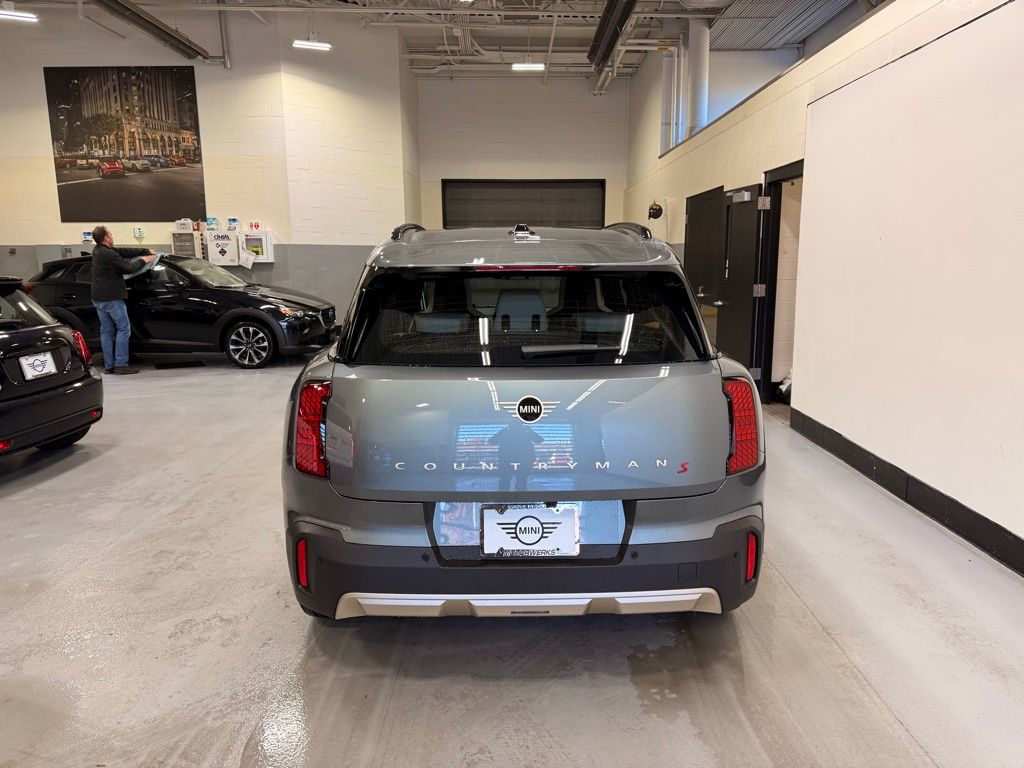 Thumbnail: 2025 MINI Cooper Countryman - 4
