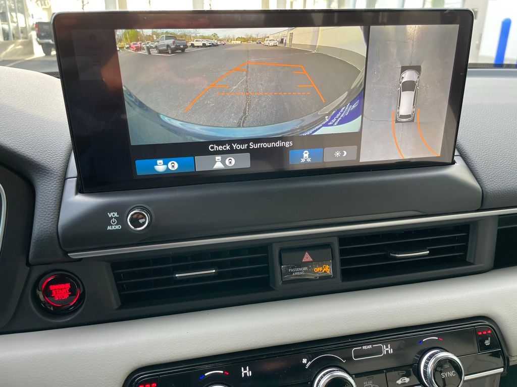 Thumbnail: 2026 Honda Pilot - 17