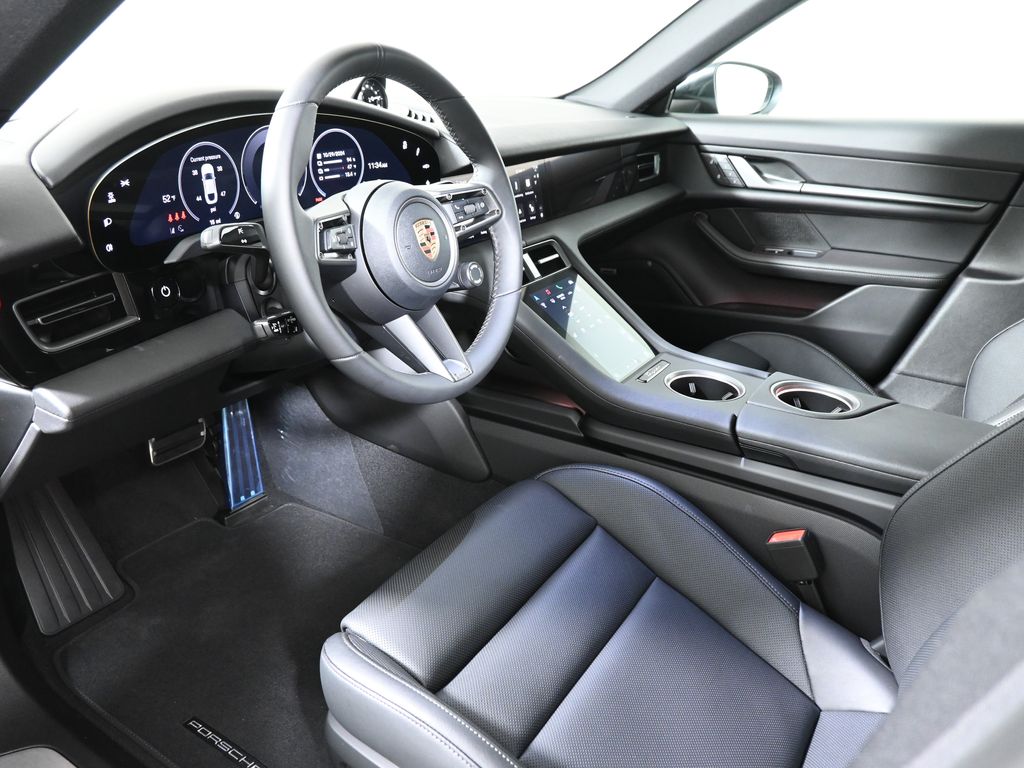 2025 Porsche Taycan  4