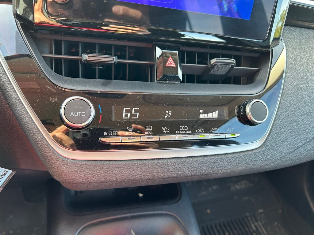 Thumbnail: 2024 Toyota Corolla - 25