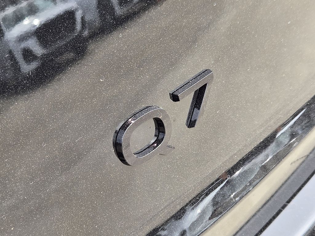new 2026 Audi Q7 car, priced at $78,295