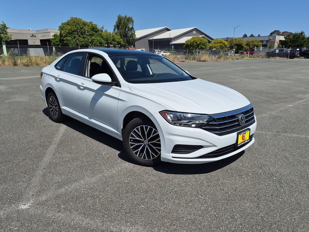 Pure White 2019 Volkswagen Jetta Sedan Front-Wheel Drive 8-Speed Automatic