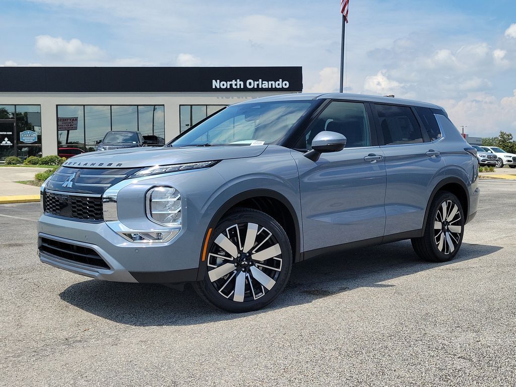 2026 Mitsubishi Outlander SE