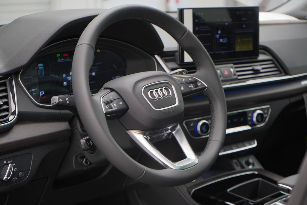 2025 Audi Q5  8