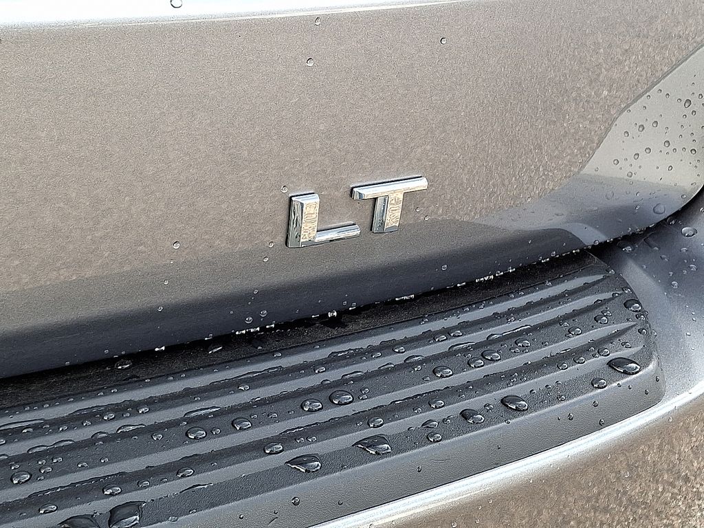 used 2022 Chevrolet Tahoe car, priced at $43,500