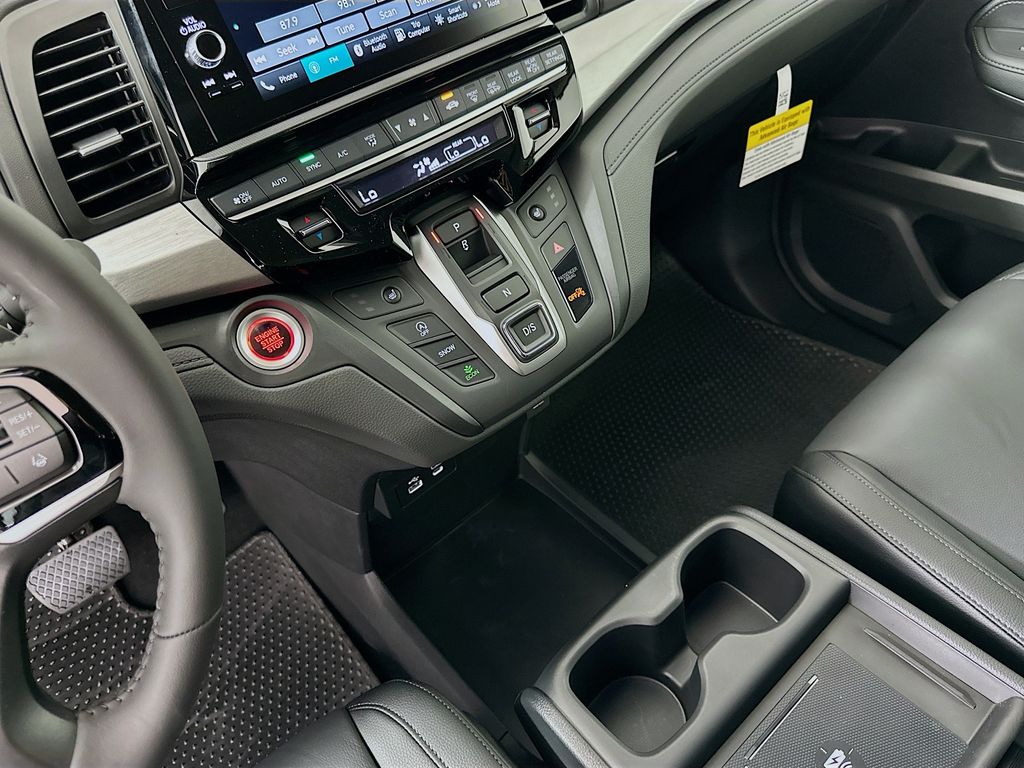 Thumbnail: 2026 Honda Odyssey - 14