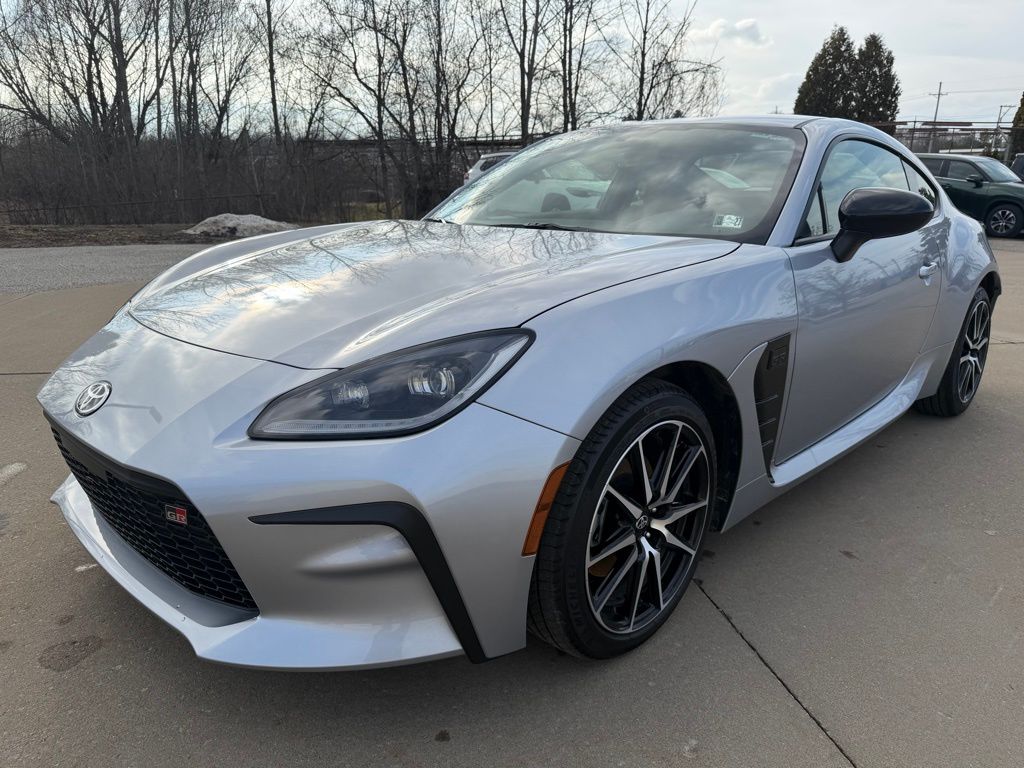 used 2025 Toyota GR86 car, priced at $31,903