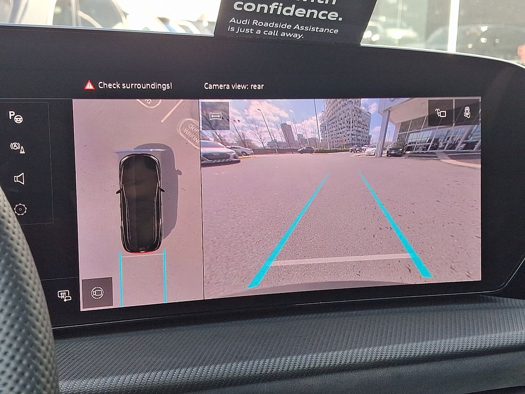 Thumbnail: 2025 Audi SQ5 - 14