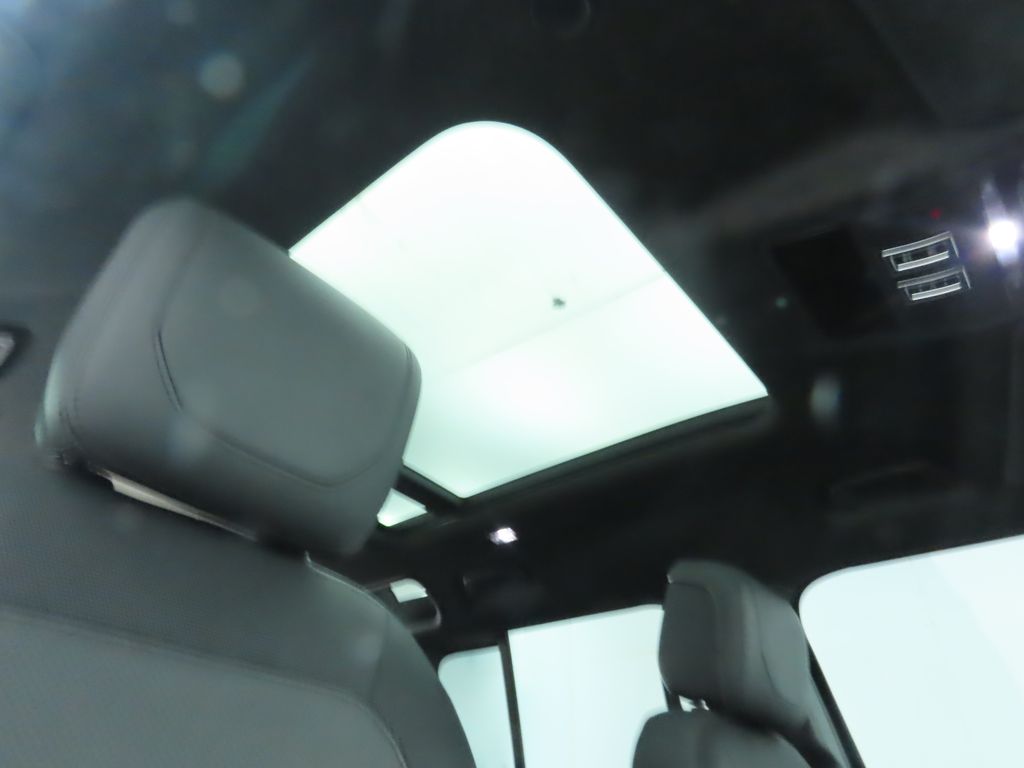 Thumbnail: 2023 Land Rover Defender - 19