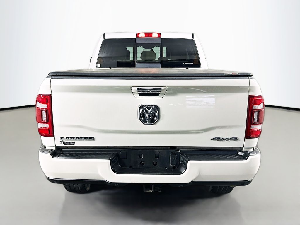 Used 2022 White Ram Laramie image 6