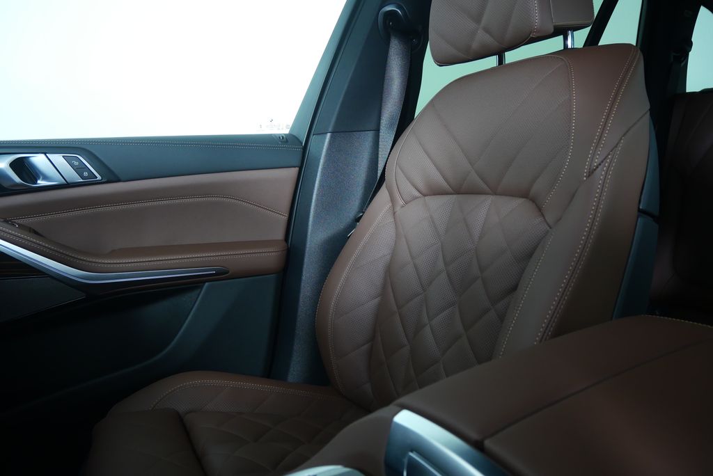 Thumbnail: 2026 BMW X5 - 22