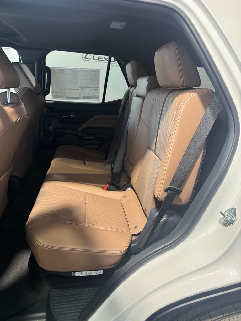 Thumbnail: 2025 Toyota 4Runner - 30