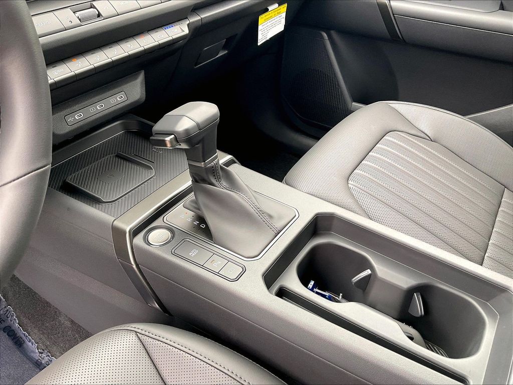 2027 Kia Seltos — photo 14
