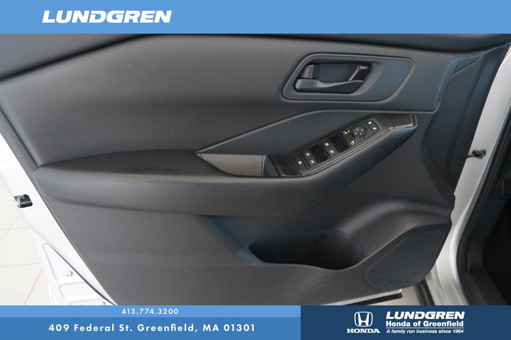 Used 2024 Nissan Rogue SUV