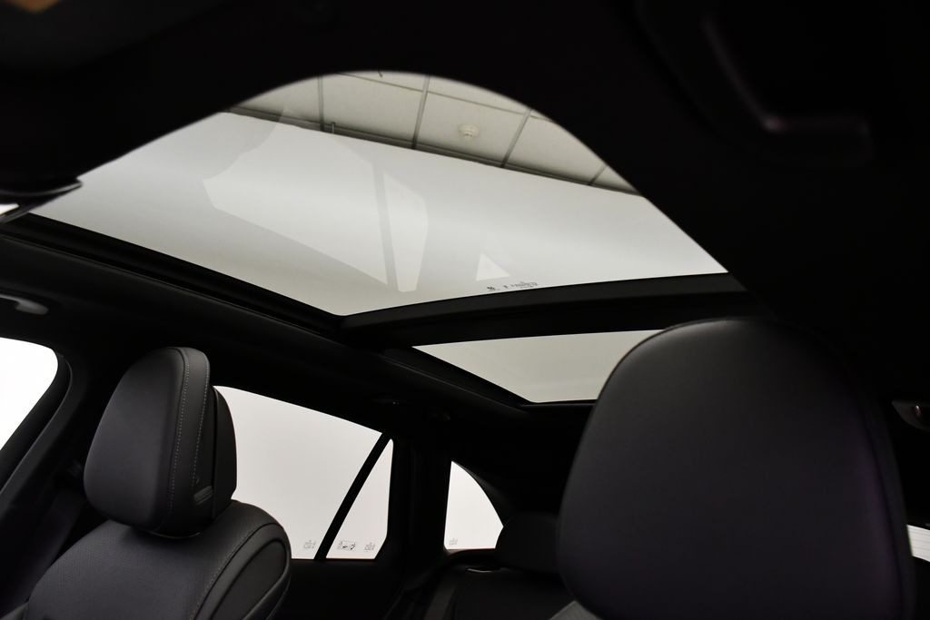 Thumbnail: 2026 Mercedes-Benz GLC - 17