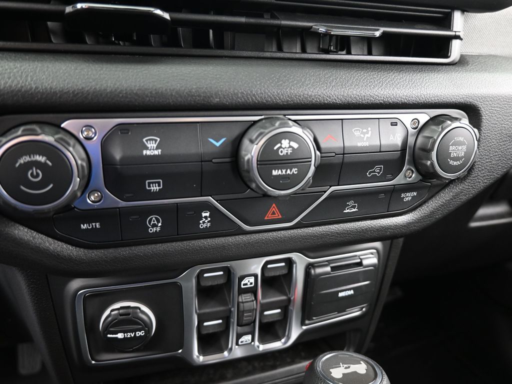 New 2026 Bright White Clearcoat Jeep Sport image 17