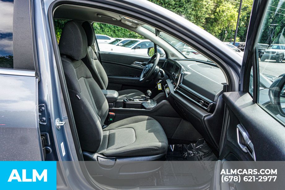 Used 2025 Silver Kia LX image 23