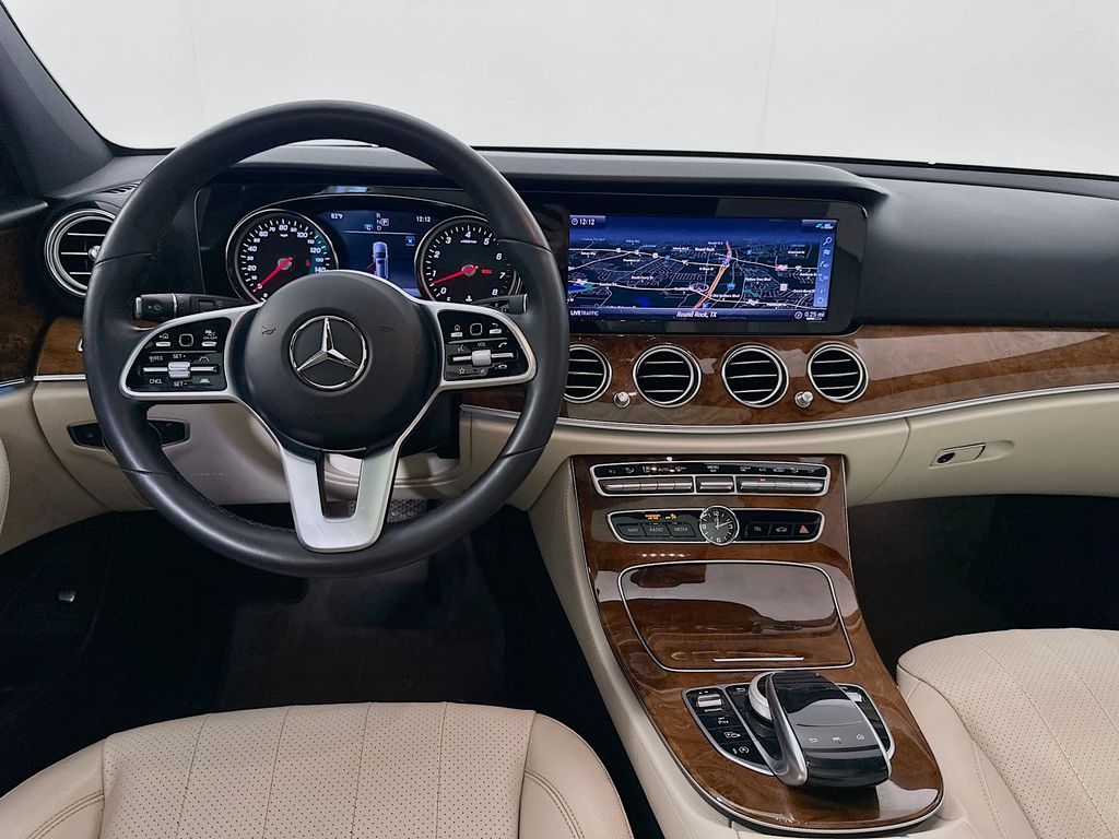 Thumbnail: 2019 Mercedes-Benz E-Class - 23