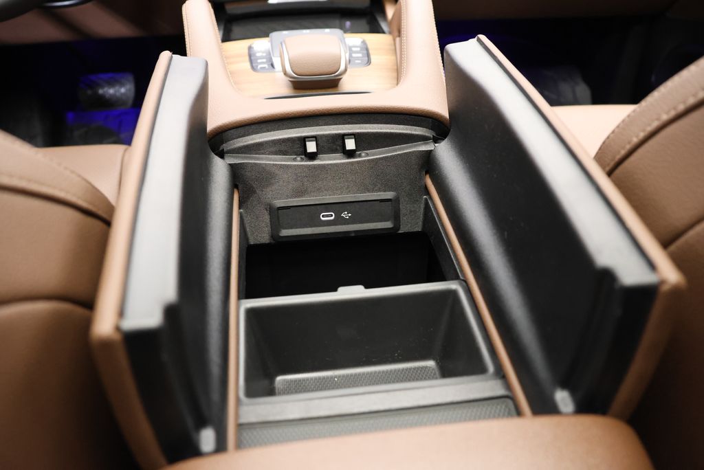 Thumbnail: 2026 Mercedes-Benz GLE - 31