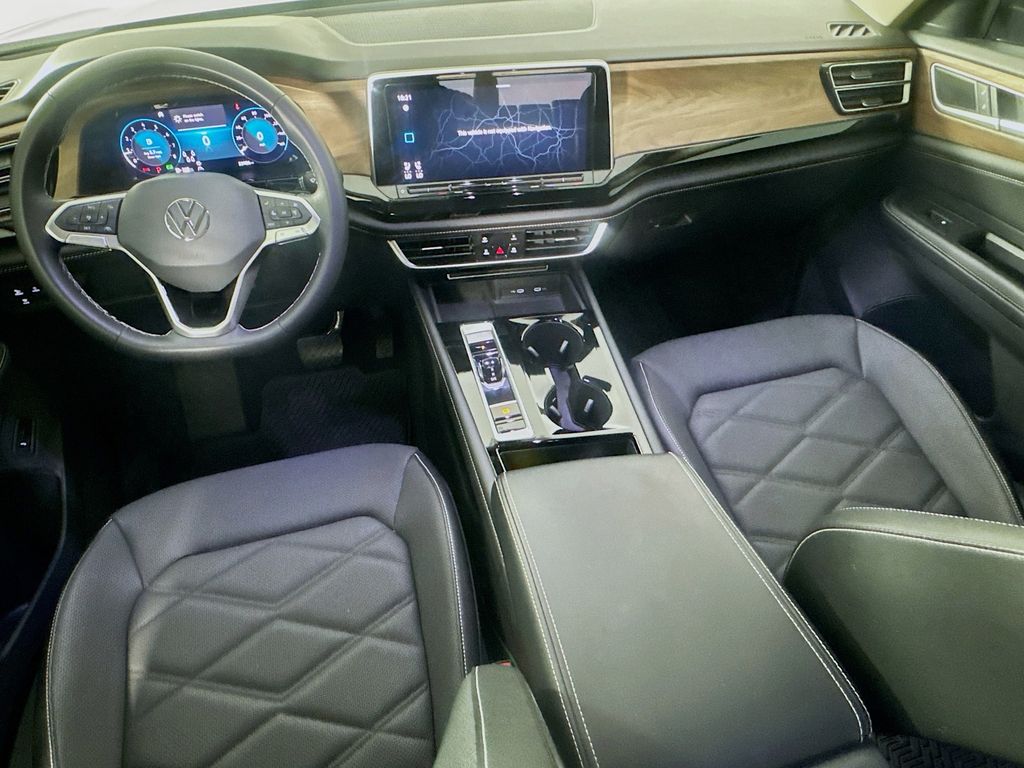 Used Car 2024 Volkswagen Atlas  2.0t Se W/technology For Sale Under $30,000 In Austin, Texas