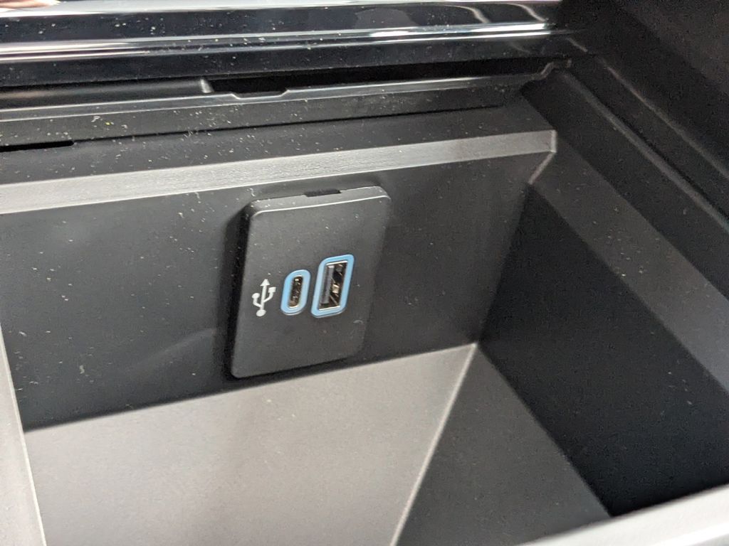 2026 Ford F-350 Super Duty LARIAT