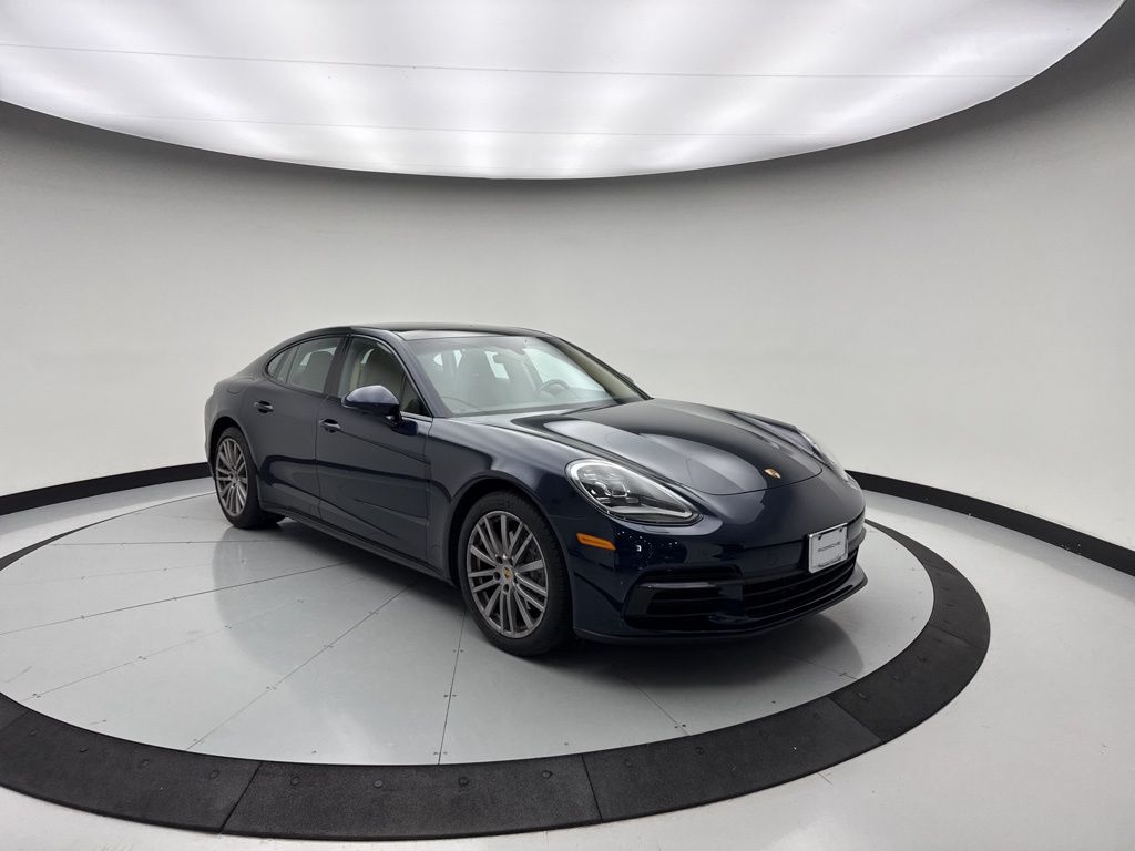 Thumbnail: 2018 Porsche Panamera - 3