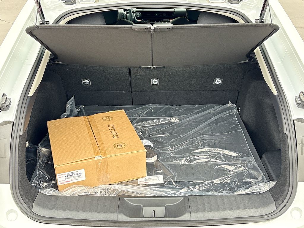 Thumbnail: 2026 Toyota Prius - 27