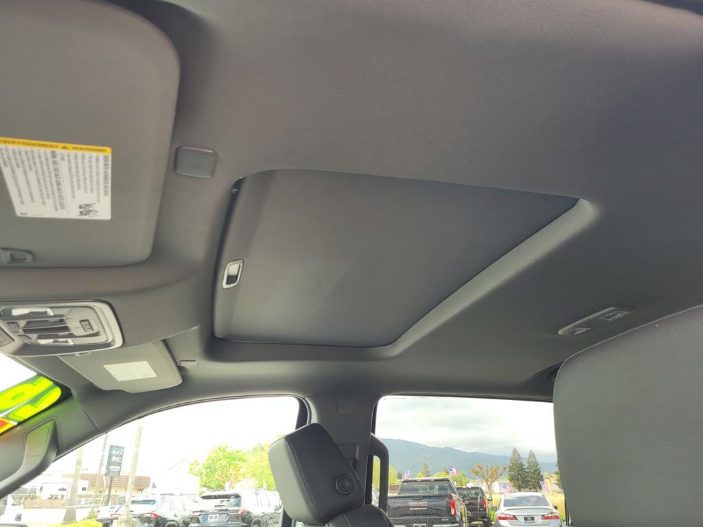 New 2026 White GMC SLT image 14