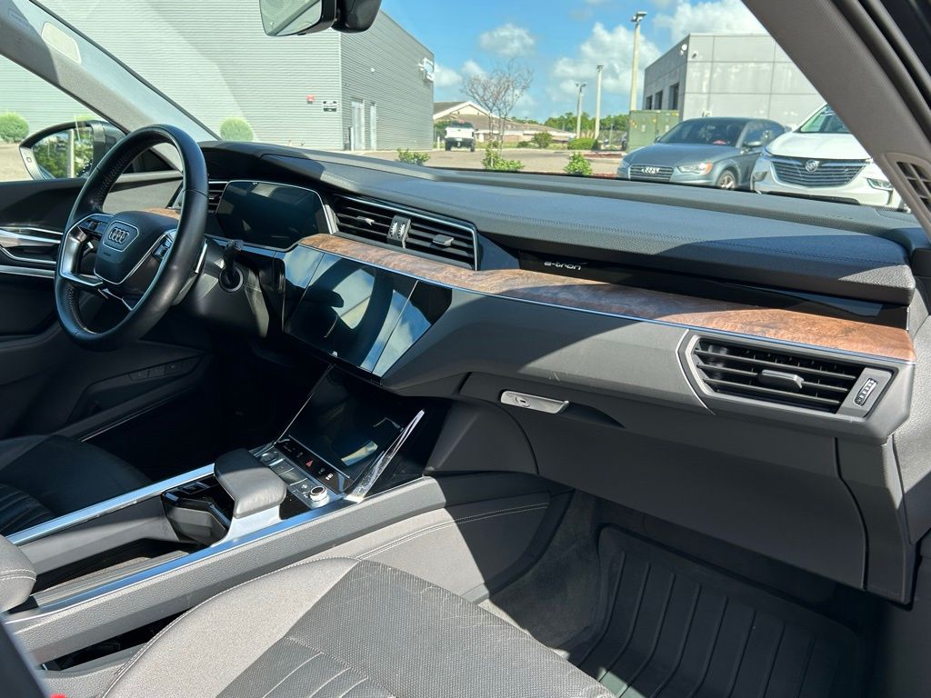 Used 2019 Gray Audi Premium Plus image 44