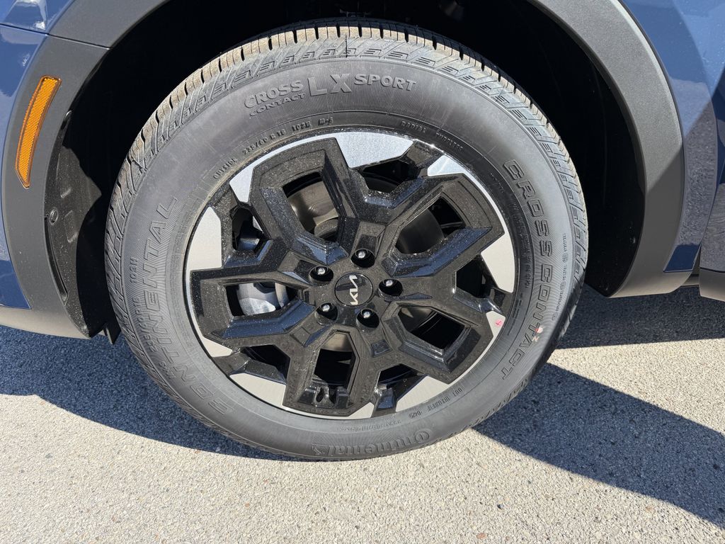 new 2026 Kia Sorento car, priced at $33,246