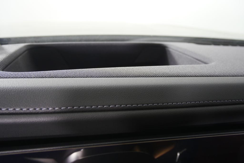 Thumbnail: 2026 BMW 7 Series - 20