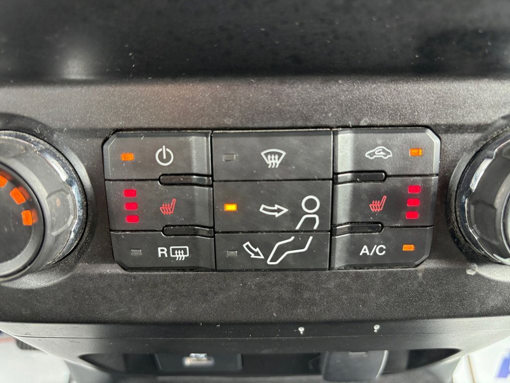 Used Car 2020 Ford F-250sd  Xlt For Sale Under $50,000 In Floresville, Texas