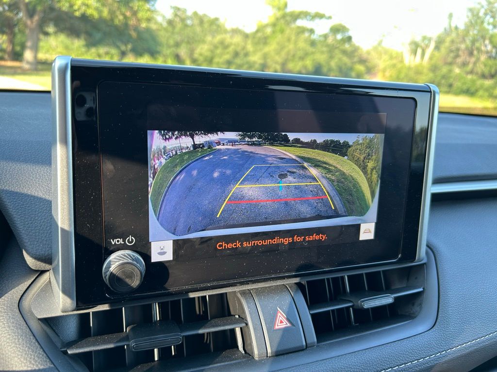 2024 Toyota RAV4 LE 24
