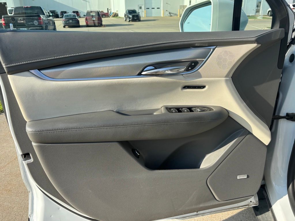 Used 2017 Cadillac XT5 SUV