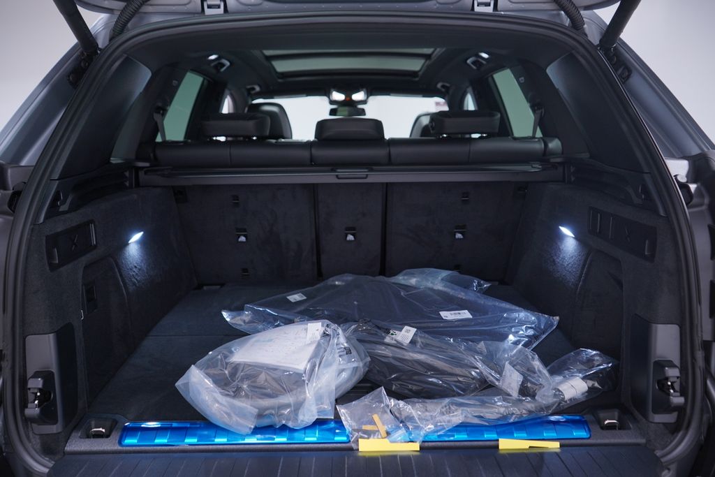 Thumbnail: 2026 BMW X5 - 13