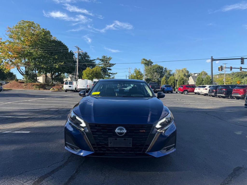 Used 2024 Nissan Altima Sedan