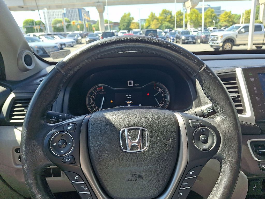 Thumbnail: 2016 Honda Pilot - 19