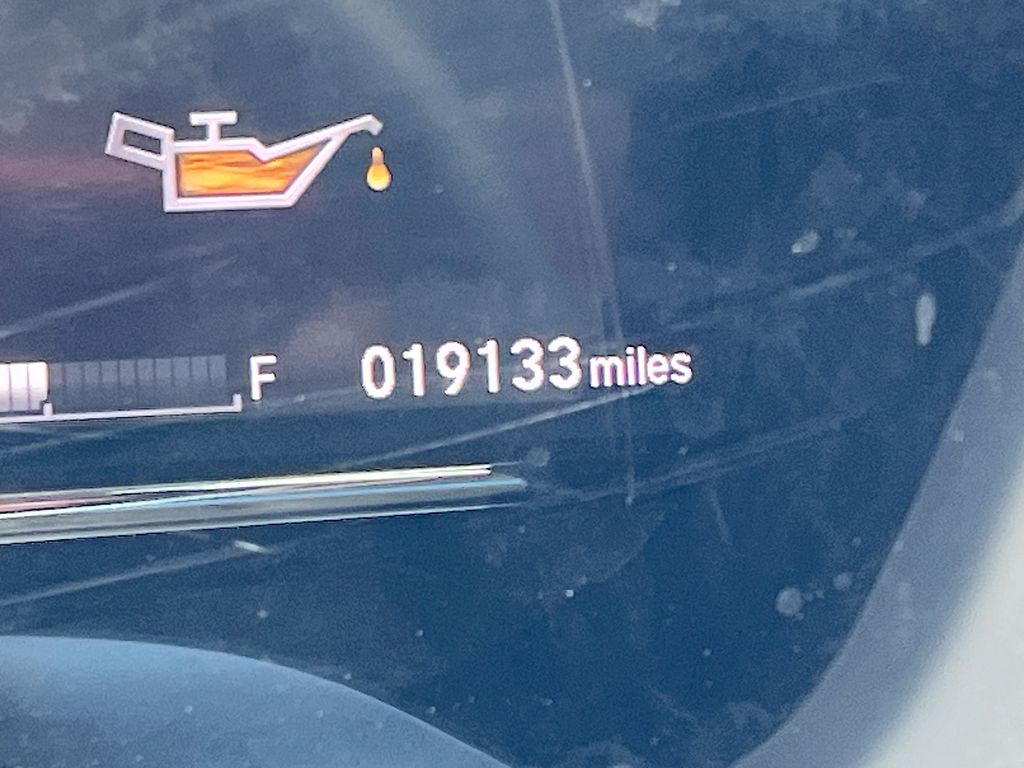 Used 2022 White Honda EX image 12