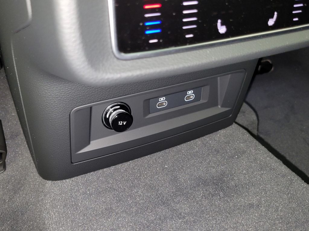 Thumbnail: 2026 Audi Q7 - 24