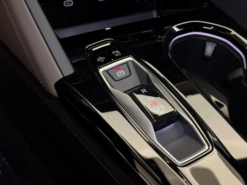 2025 Audi Q5 Premium 31