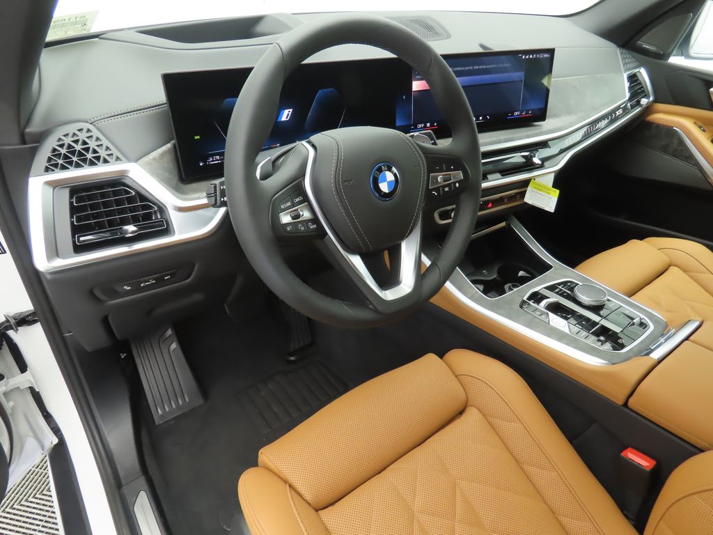 Thumbnail: 2026 BMW X5 - 9