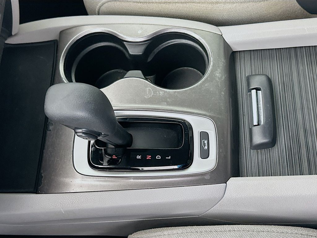 Thumbnail: 2017 Honda Pilot - 16