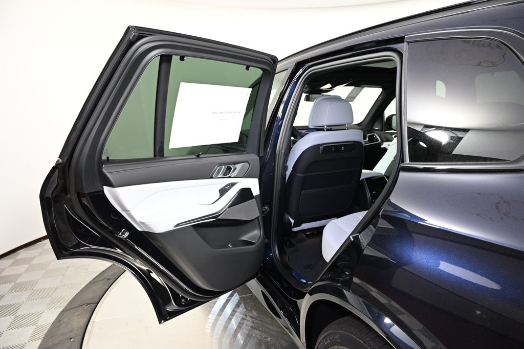 Thumbnail: 2026 BMW X5 - 23