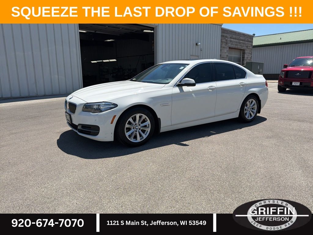  2014 BMW 5 Series 528i xDrive Sedan AWD   