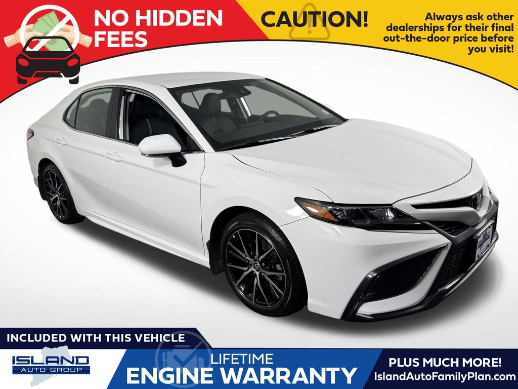 Ice Cap 2024 Toyota Camry Sedan Front-Wheel Drive 8-Speed Automatic