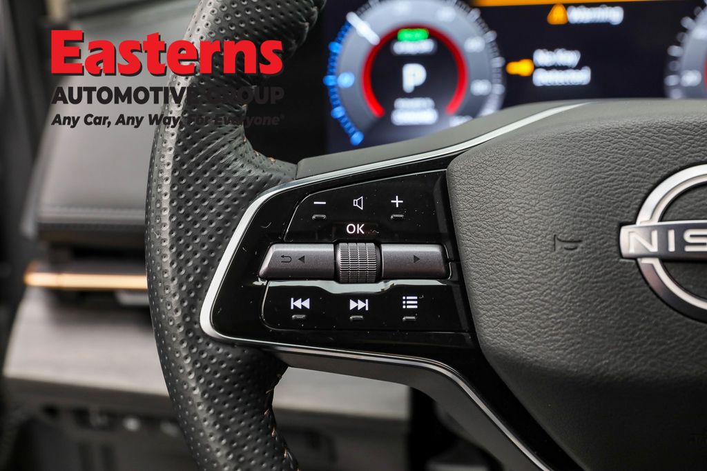 Used 2023 Gray Nissan ENGAGE image 15