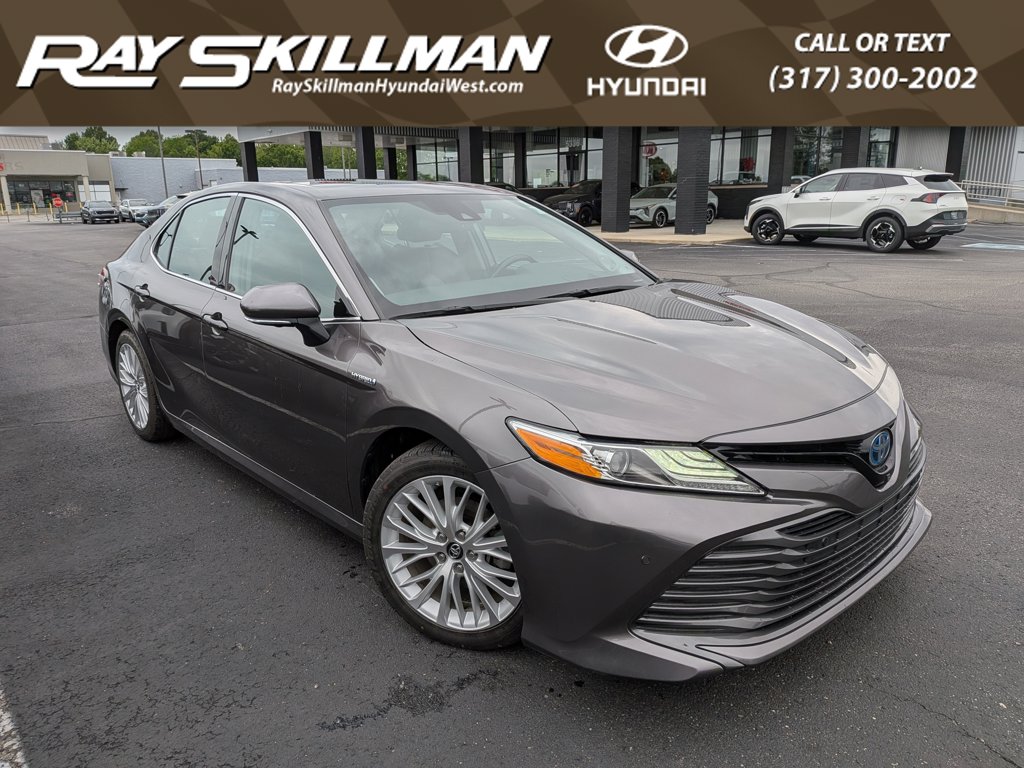 2019 Toyota Camry Hybrid 2019 Toyota Camry Hybrid XLE 4D Sedan