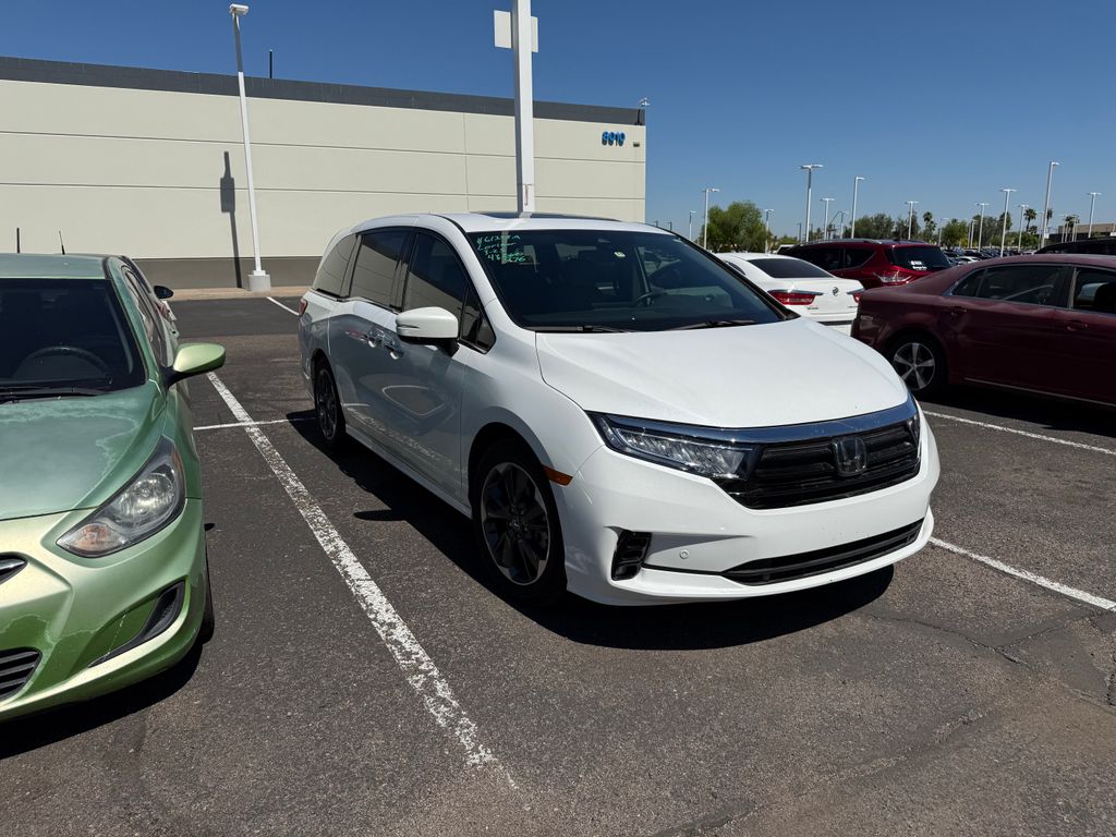 Thumbnail: 2023 Honda Odyssey - 3