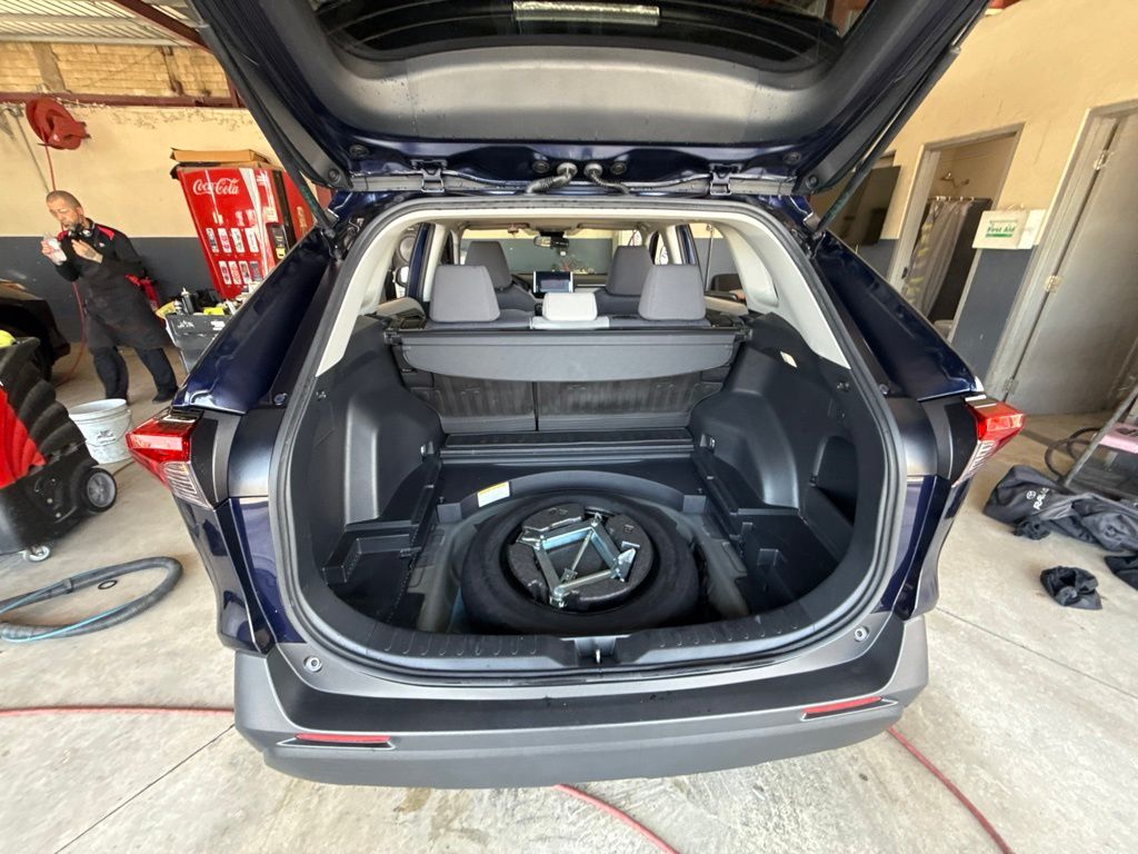 Thumbnail: 2024 Toyota RAV4 - 7