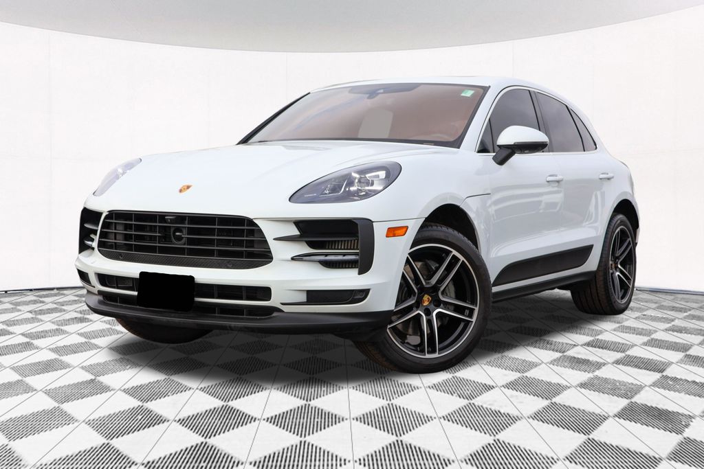 2021 Porsche Macan S 2